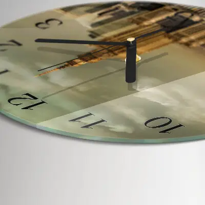 Ronde glas klok Warschau
