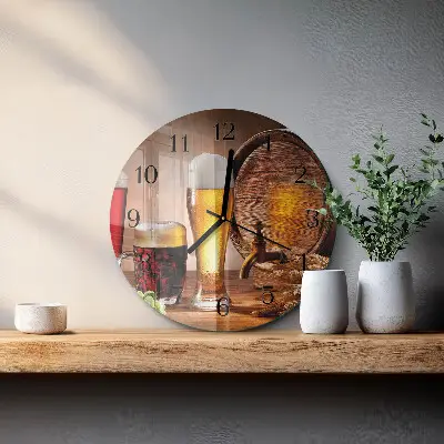Ronde glazen wandklok Een biervat