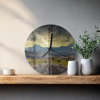 Ronde glazen wandklok Bergpad