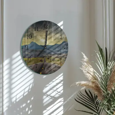 Ronde glazen wandklok Bergpad