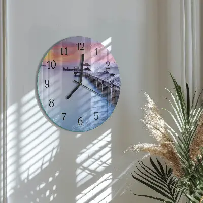 Wandklok glas decoratie rond Houten brug