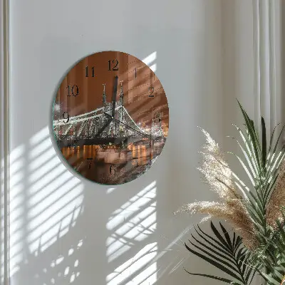 Klok glas met opdruk rond Brug