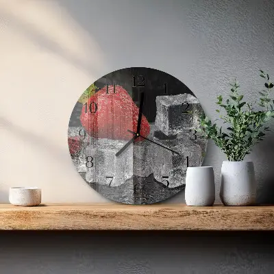 Klok glas met opdruk rond Aardbeienijs