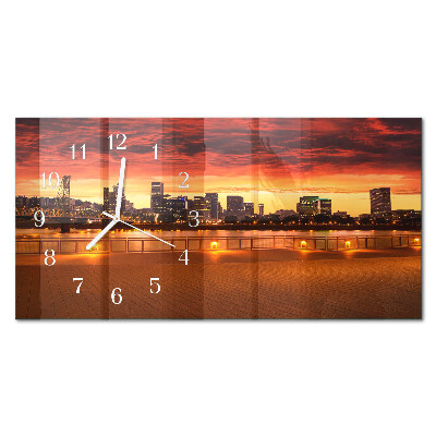 Horizontale wandklok glas gouden uur