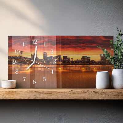 Horizontale wandklok glas gouden uur