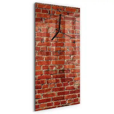Decoratieve glazen klok verticaal Bakstenen muur