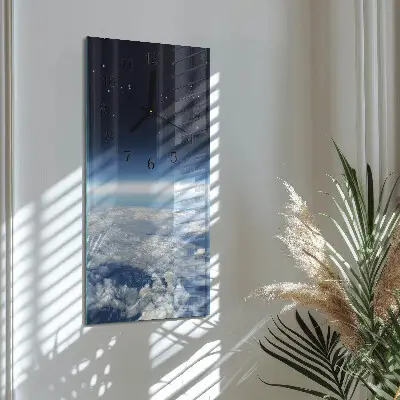 Verticale moderne glazen wandklok Het universum van de aarde