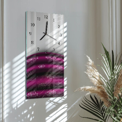 Verticale moderne glazen wandklok Purperen gordijn