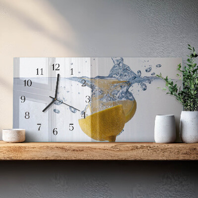 Rechthoekig klok glas met opdruk horizontaal Een schijfje citroen in water