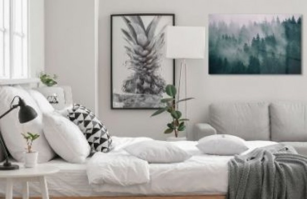 Hoe richt je een kleine slaapkamer in? Kijk eens naar onze ideeën!